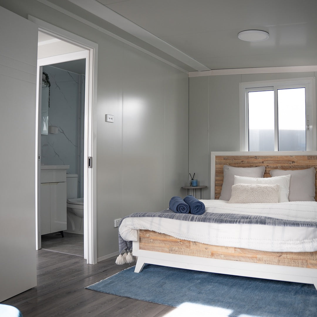 20ft | The Bach 1-Bed XL