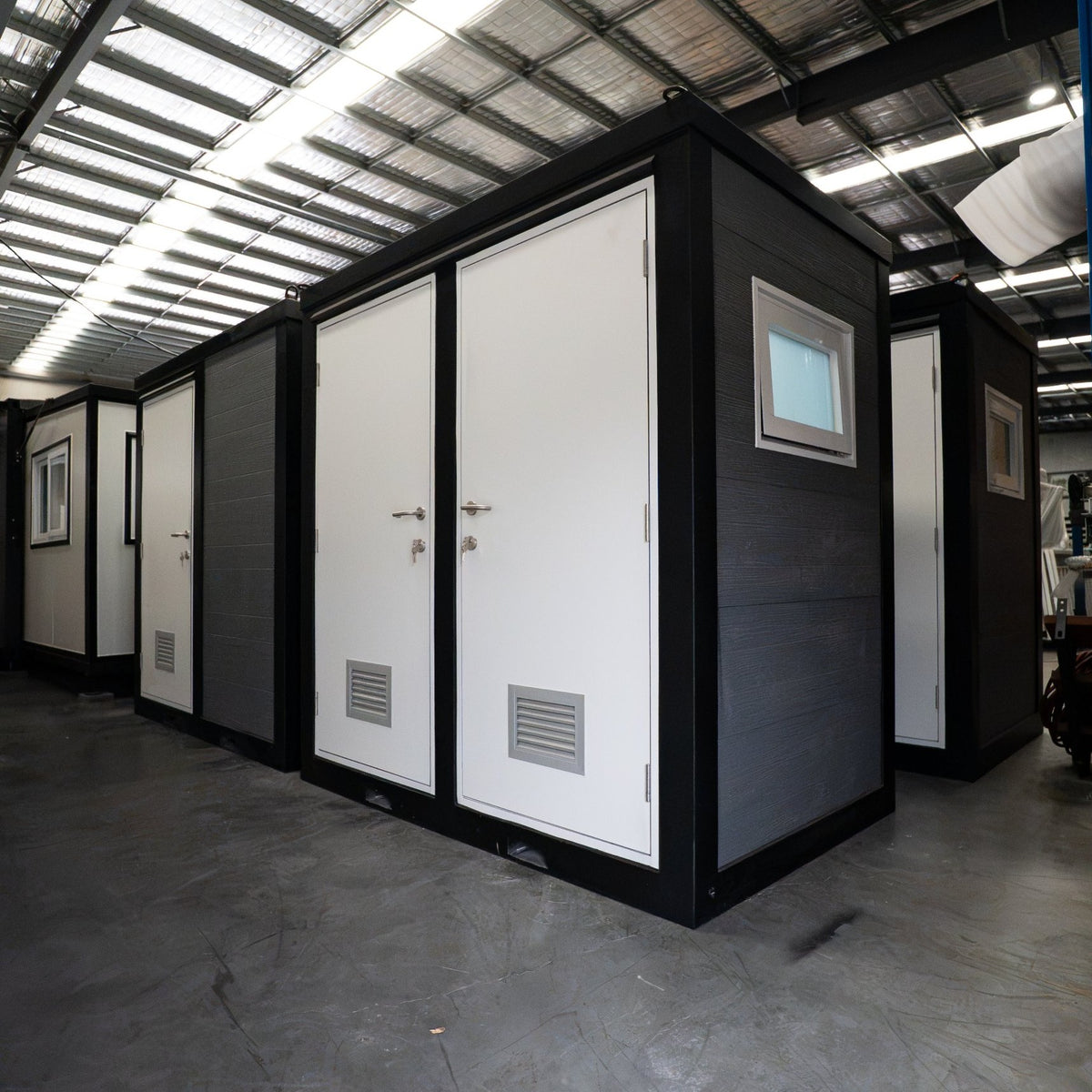 Double Toilet Pod