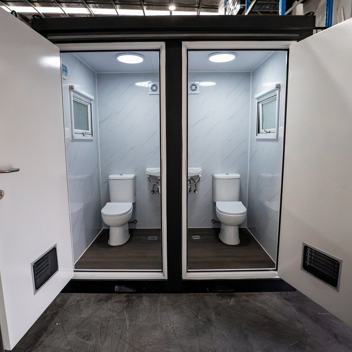 Double Toilet Pod