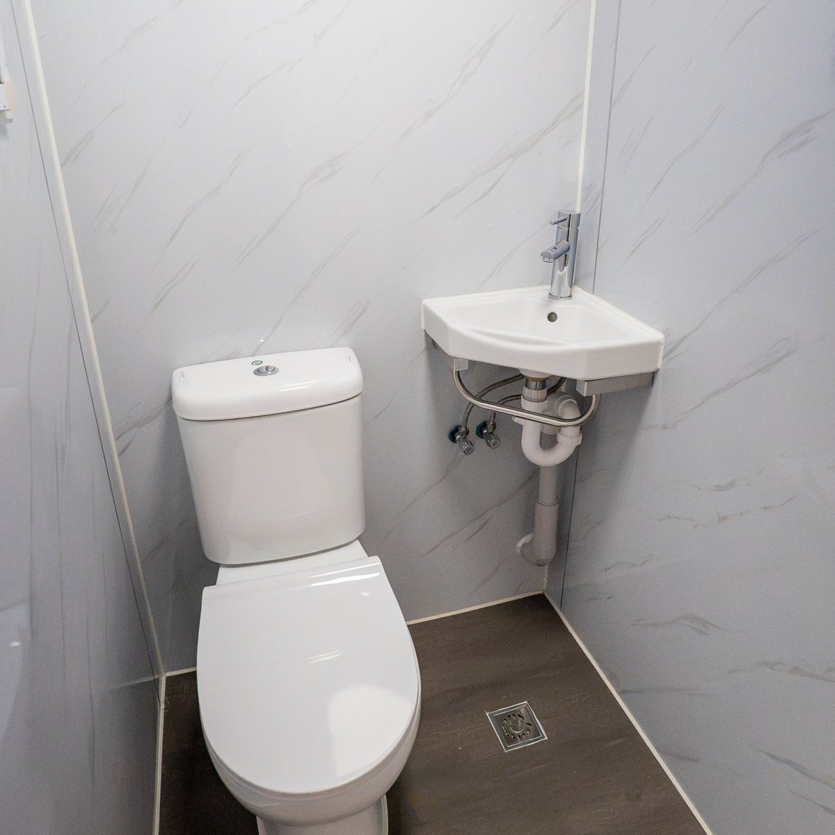 Double Toilet Pod