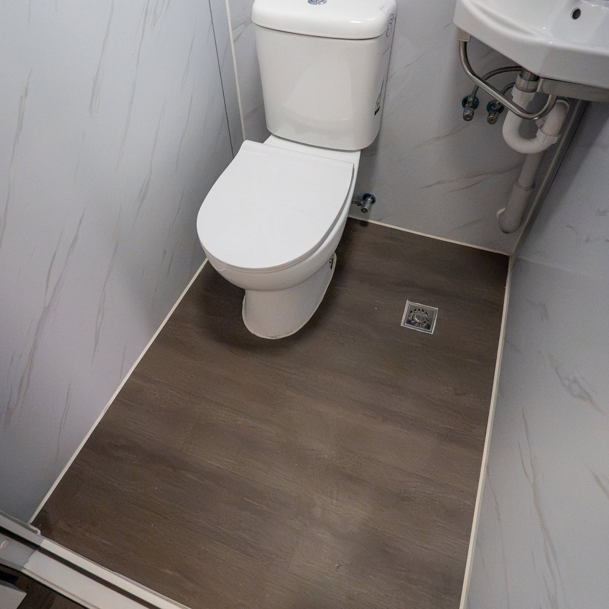 Double Toilet Pod