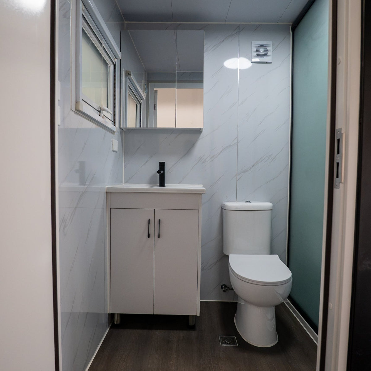 Bathroom Pod – Toilet, Shower & Vanity