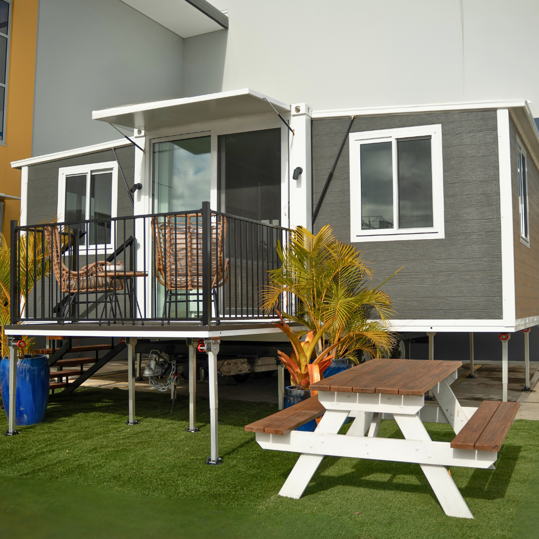 20ft | The Bach 1-Bed XL